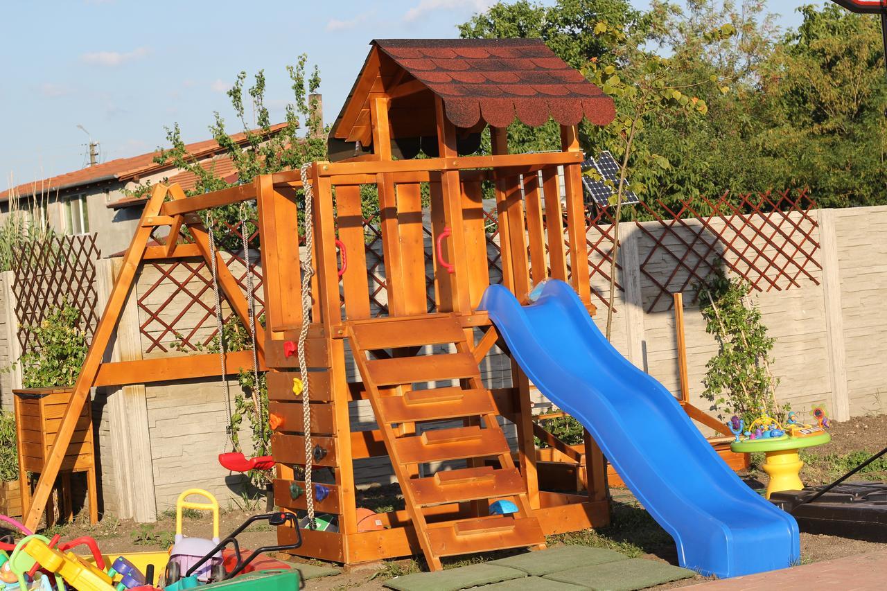 Pensiunea Gradina Verde Becicherecu Mic Exteriér fotografie