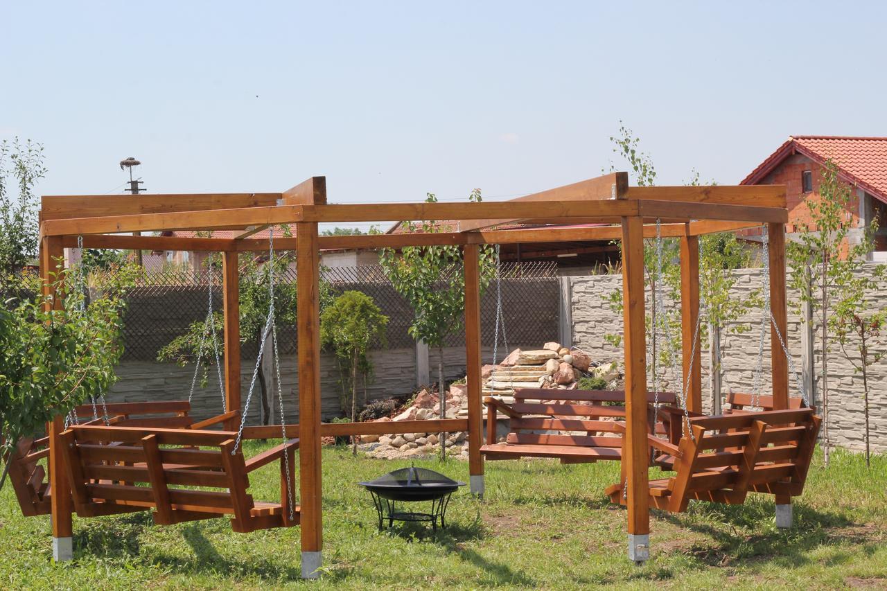 Pensiunea Gradina Verde Becicherecu Mic Exteriér fotografie